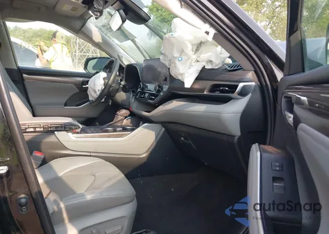 2023 Toyota Highlander Hybrid Limited/Hybrid Platinum из США, поврежденный, VIN 5TDXBRCH5PS111052